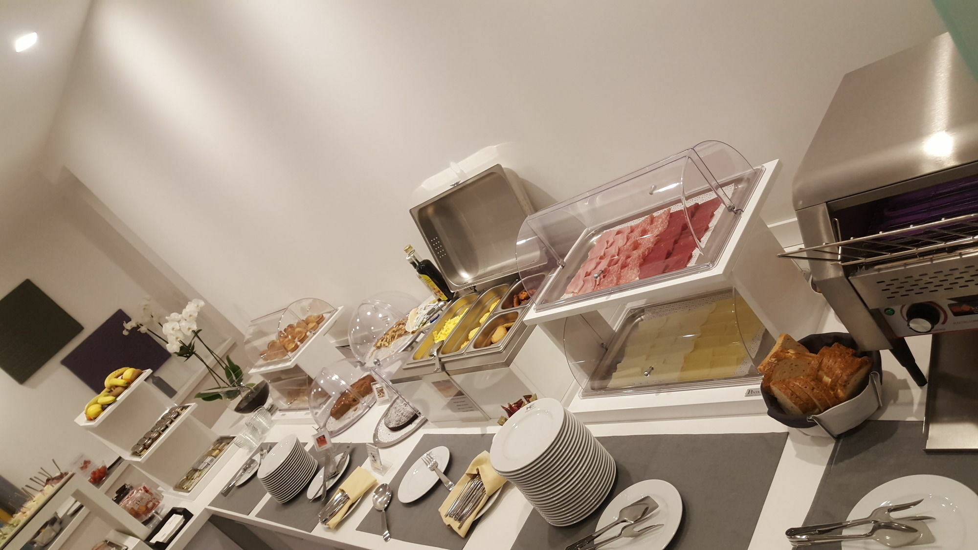 行政精品酒店 布林迪西 外观 照片